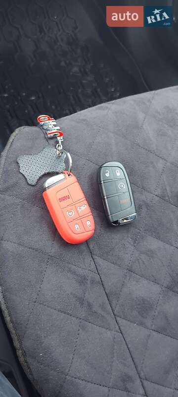 Позашляховик / Кросовер Jeep Renegade 2018 в Житомирі