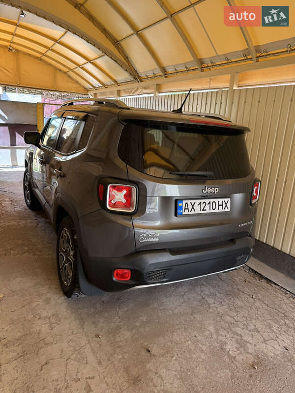 Позашляховик / Кросовер Jeep Renegade 2016 в Харкові