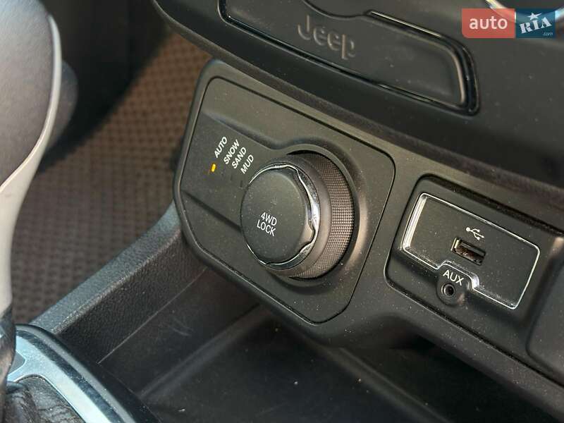 Позашляховик / Кросовер Jeep Renegade 2019 в Одесі фото 24 Позашляховик / Кросовер Jeep Renegade 2019 в Одесі