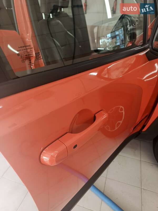 Внедорожник / Кроссовер Jeep Renegade 2017 в Ирпене