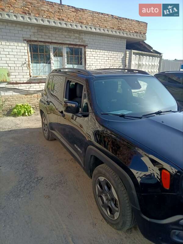 Внедорожник / Кроссовер Jeep Renegade 2015 в Киеве