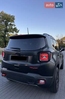 Внедорожник / Кроссовер Jeep Renegade 2018 в 