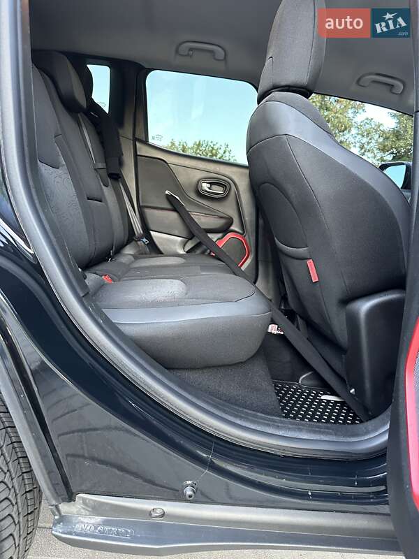 Внедорожник / Кроссовер Jeep Renegade 2018 в Киеве