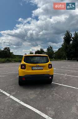 Позашляховик / Кросовер Jeep Renegade 2016 в Києві