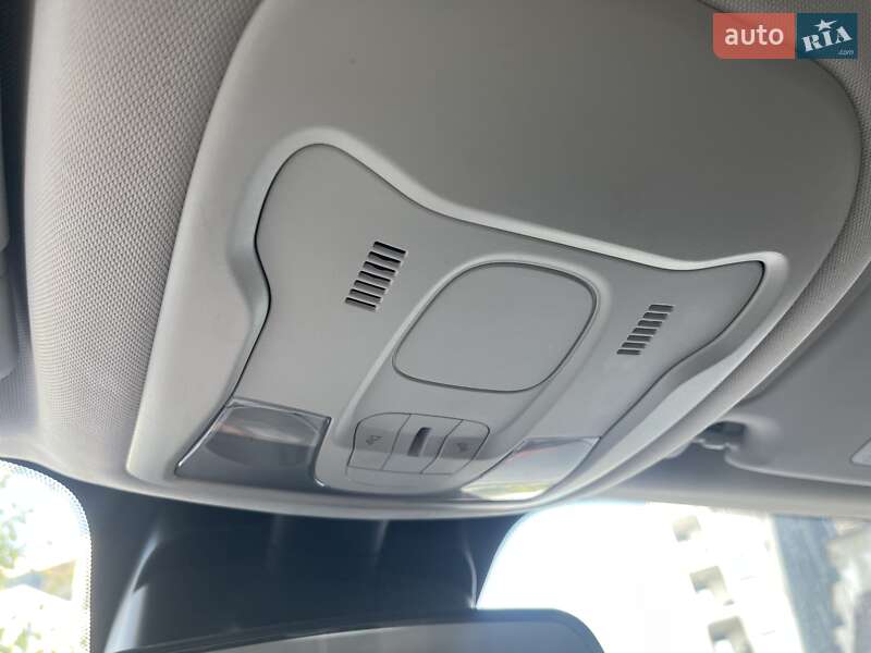 Внедорожник / Кроссовер Jeep Renegade 2016 в Львове