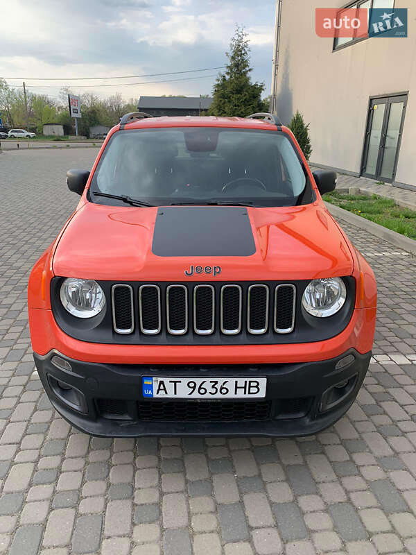 Внедорожник / Кроссовер Jeep Renegade 2015 в Васильковке фото 2 Внедорожник / Кроссовер Jeep Renegade 2015 в Васильковке