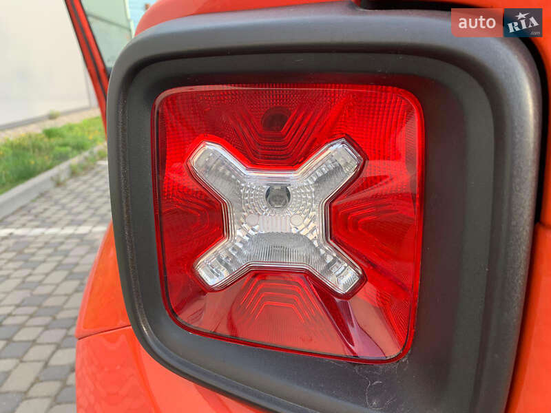 Внедорожник / Кроссовер Jeep Renegade 2015 в Васильковке фото 14 Внедорожник / Кроссовер Jeep Renegade 2015 в Васильковке