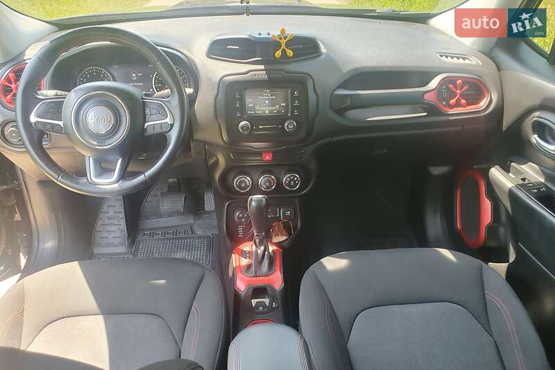 Внедорожник / Кроссовер Jeep Renegade 2015 в Сумах