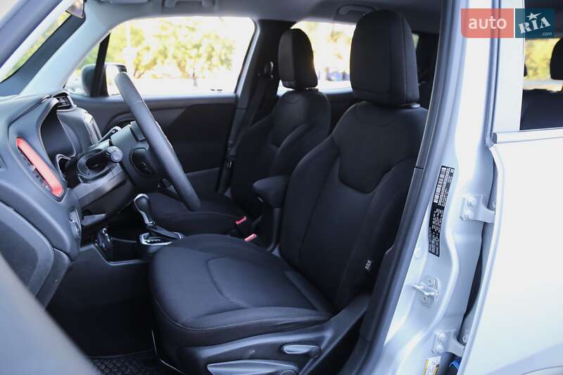 Внедорожник / Кроссовер Jeep Renegade 2020 в Киеве