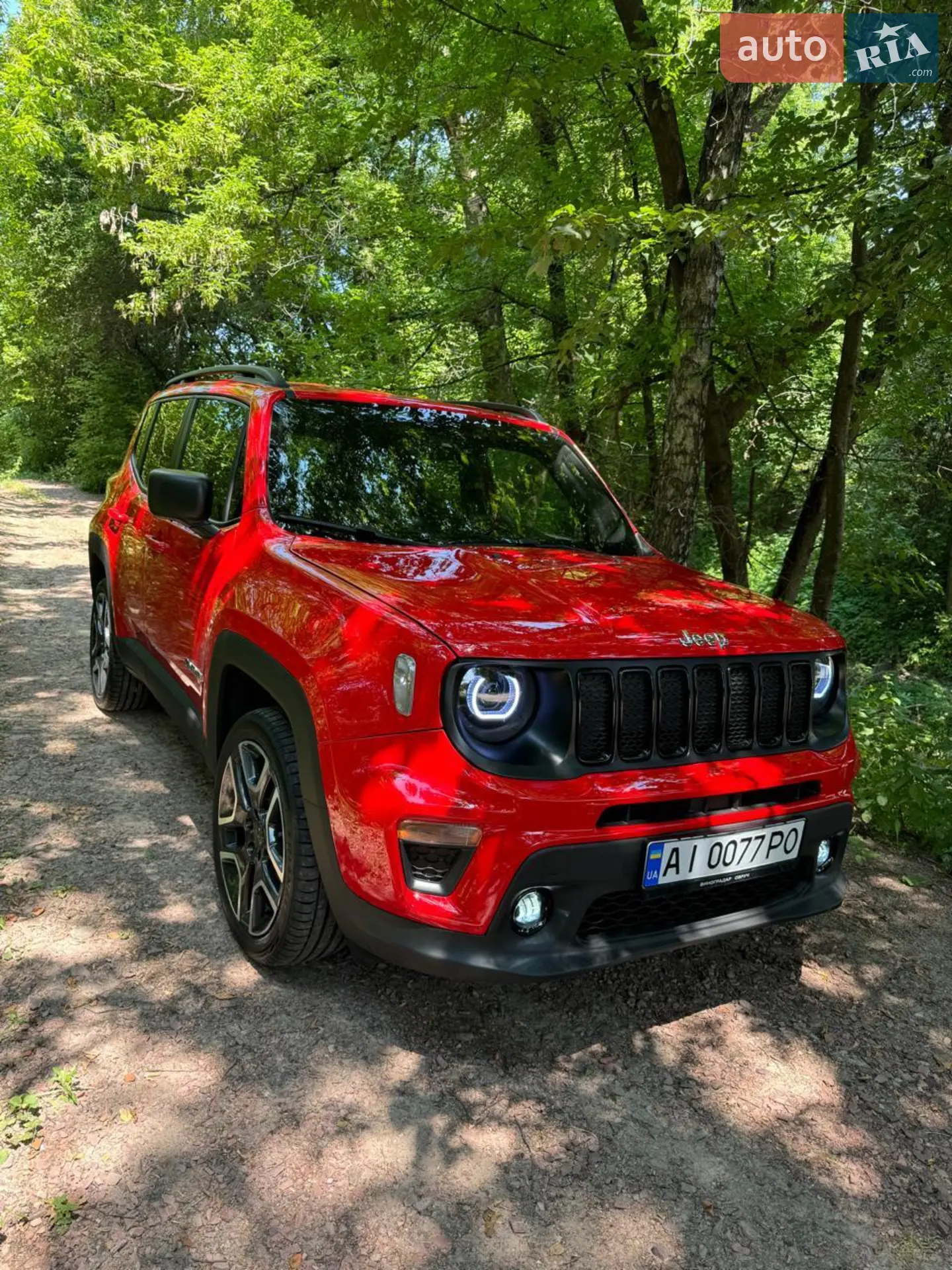 2020 Jeep Renegade - фото 1