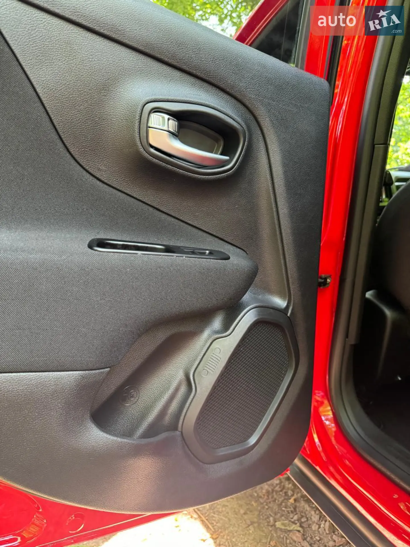 2020 Jeep Renegade - мініатюра 15