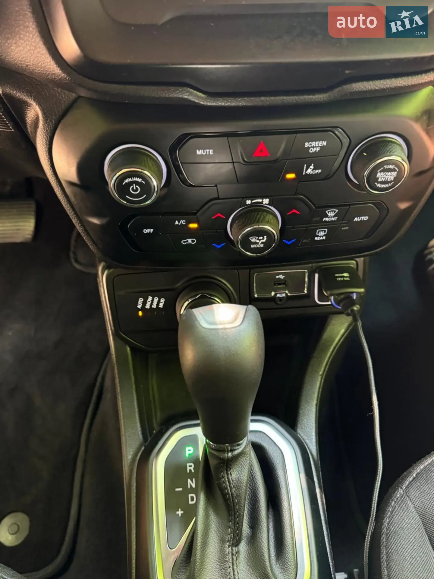 2020 Jeep Renegade - мініатюра 22