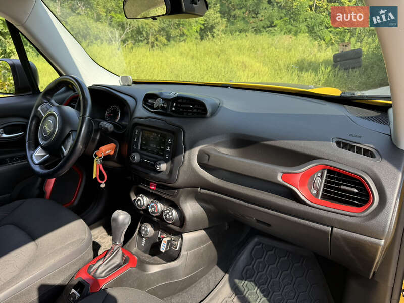 Внедорожник / Кроссовер Jeep Renegade 2015 в Кременчуге фото 9 Внедорожник / Кроссовер Jeep Renegade 2015 в Кременчуге