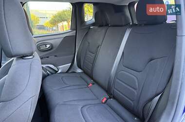 Внедорожник / Кроссовер Jeep Renegade 2020 в 