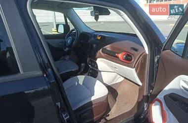 Внедорожник / Кроссовер Jeep Renegade 2017 в 