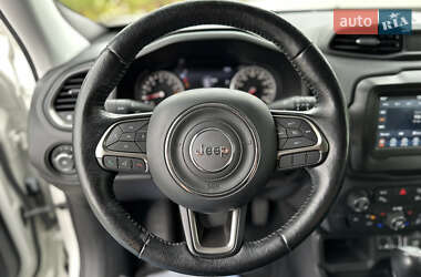 Внедорожник / Кроссовер Jeep Renegade 2017 в 