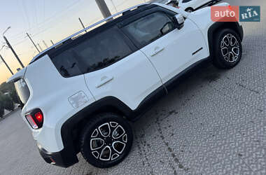 Внедорожник / Кроссовер Jeep Renegade 2016 в 
