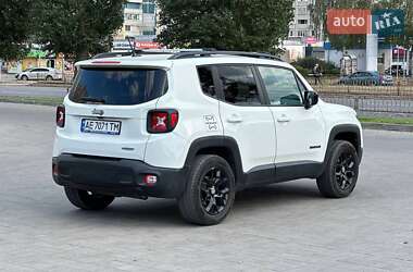 Внедорожник / Кроссовер Jeep Renegade 2016 в 