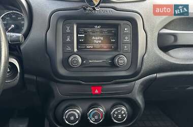 Внедорожник / Кроссовер Jeep Renegade 2016 в 
