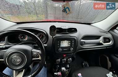 Внедорожник / Кроссовер Jeep Renegade 2015 в 
