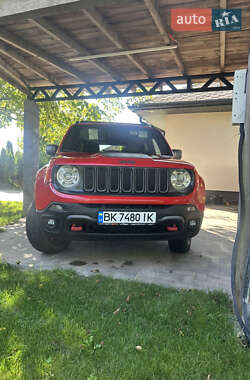 Внедорожник / Кроссовер Jeep Renegade 2016 в Ровно