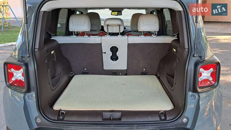 Позашляховик / Кросовер Jeep Renegade 2017 в Києві