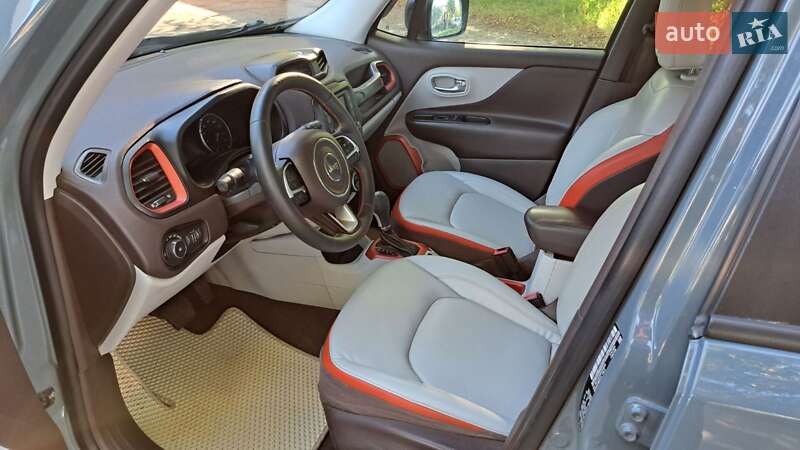 Позашляховик / Кросовер Jeep Renegade 2017 в Києві