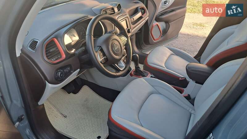 Позашляховик / Кросовер Jeep Renegade 2017 в Києві