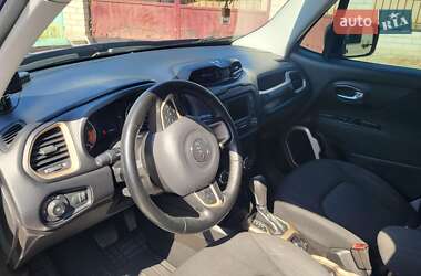 Внедорожник / Кроссовер Jeep Renegade 2017 в 