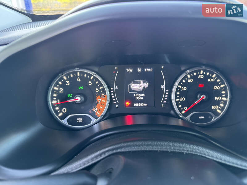 Позашляховик / Кросовер Jeep Renegade 2017 в Одесі