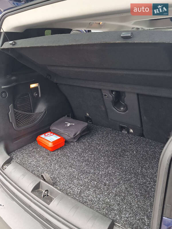 Позашляховик / Кросовер Jeep Renegade 2015 в Києві