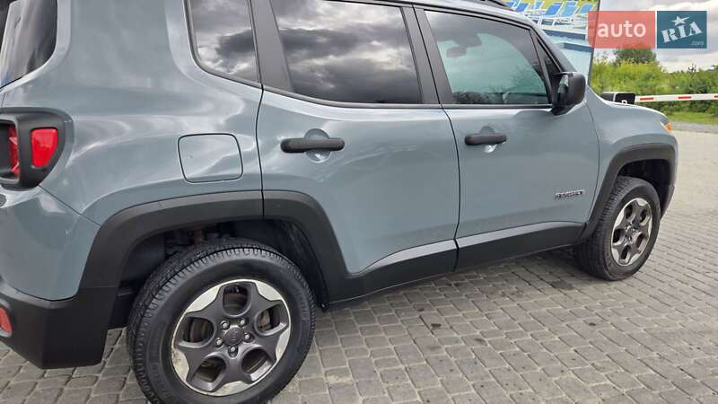 Внедорожник / Кроссовер Jeep Renegade 2017 в Львове