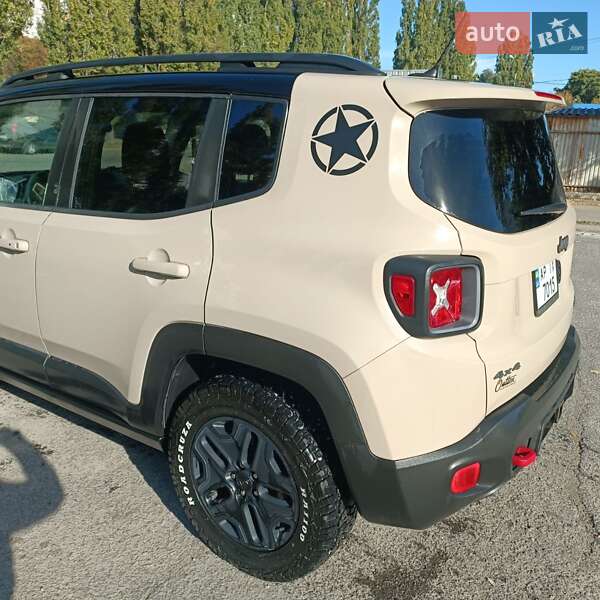 Позашляховик / Кросовер Jeep Renegade 2016 в Запоріжжі