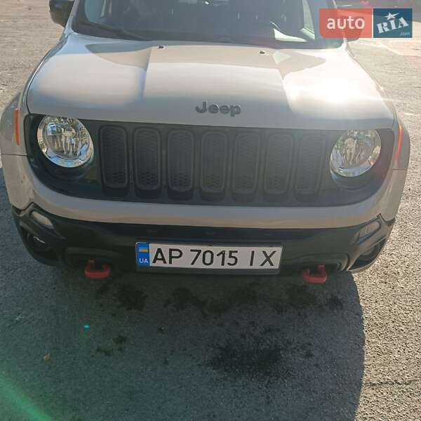 Позашляховик / Кросовер Jeep Renegade 2016 в Запоріжжі