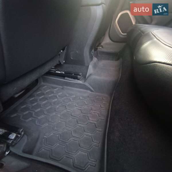 Позашляховик / Кросовер Jeep Renegade 2016 в Запоріжжі