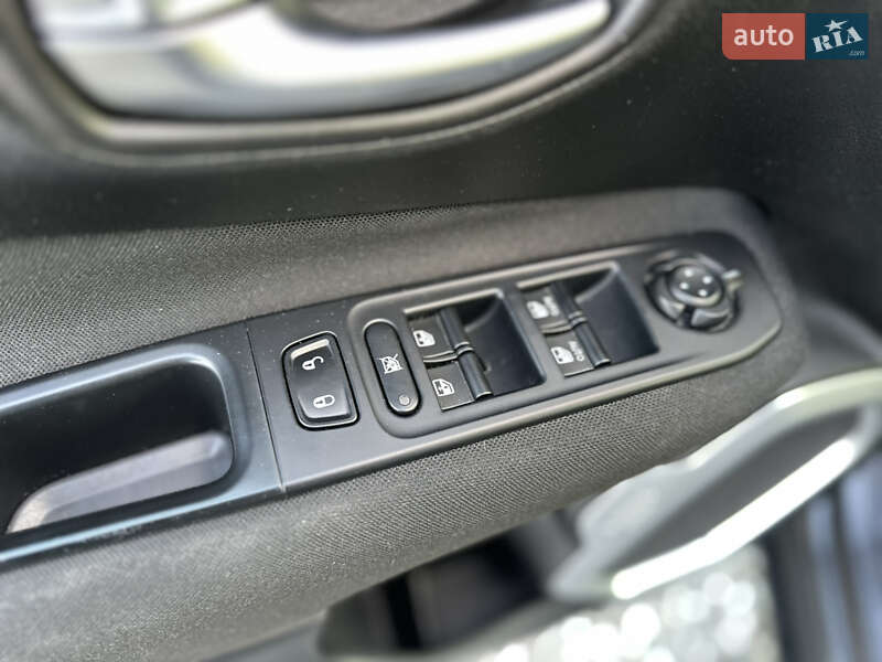 Внедорожник / Кроссовер Jeep Renegade 2018 в Ивано-Франковске
