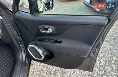 Внедорожник / Кроссовер Jeep Renegade 2018 в 