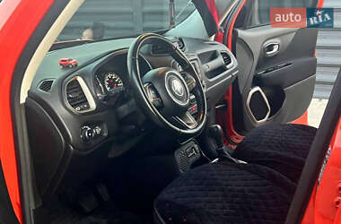 Внедорожник / Кроссовер Jeep Renegade 2015 в 