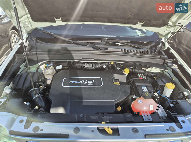 Позашляховик / Кросовер Jeep Renegade 2015 в Тернополі