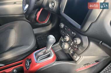 Внедорожник / Кроссовер Jeep Renegade 2018 в 