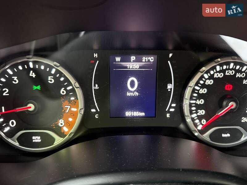 Внедорожник / Кроссовер Jeep Renegade 2016 в Киеве