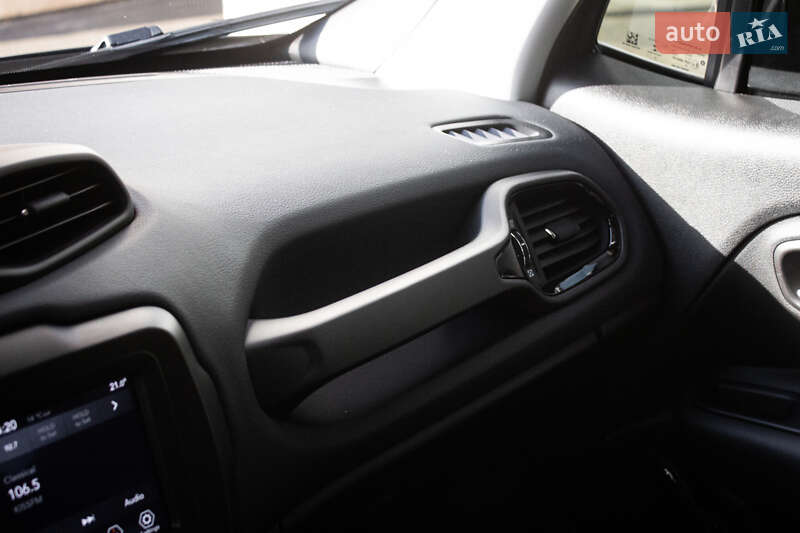 Позашляховик / Кросовер Jeep Renegade 2019 в Києві фото 21 Позашляховик / Кросовер Jeep Renegade 2019 в Києві