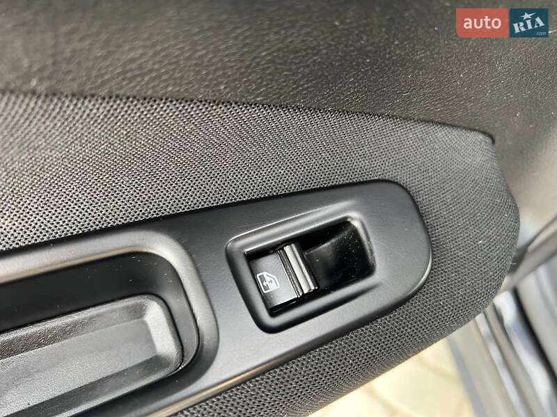 Внедорожник / Кроссовер Jeep Renegade 2019 в Львове