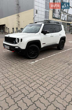 Внедорожник / Кроссовер Jeep Renegade 2018 в 