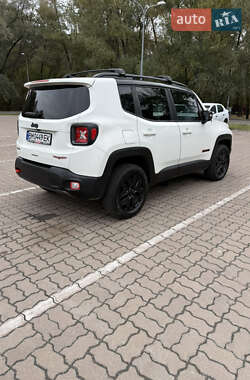 Внедорожник / Кроссовер Jeep Renegade 2018 в 