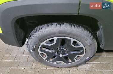 Внедорожник / Кроссовер Jeep Renegade 2017 в 