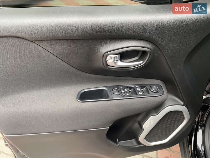 Внедорожник / Кроссовер Jeep Renegade 2018 в Сумах