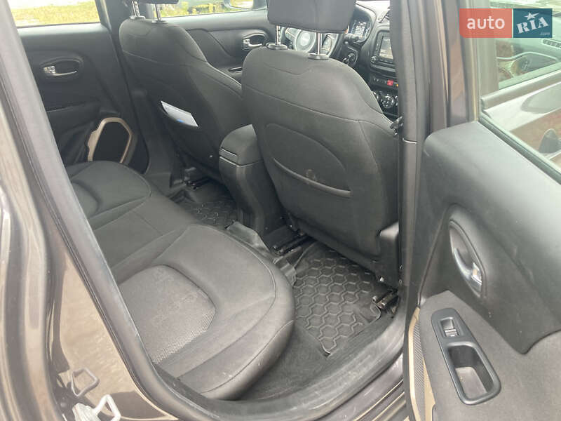 Позашляховик / Кросовер Jeep Renegade 2017 в Харкові