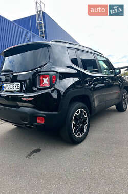 Позашляховик / Кросовер Jeep Renegade 2017 в 