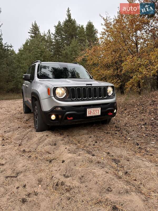 Внедорожник / Кроссовер Jeep Renegade 2015 в Днепре